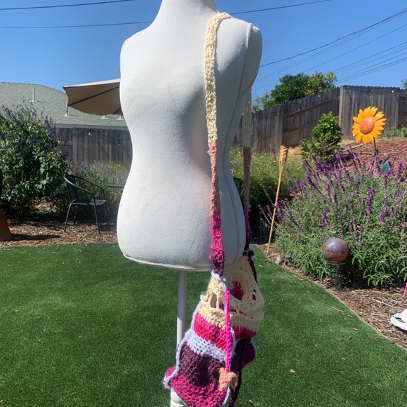 CUSTOM!!!! Message me for custom designs!! Chrocet pieces and patterns!!!! - Picture 8 of 10